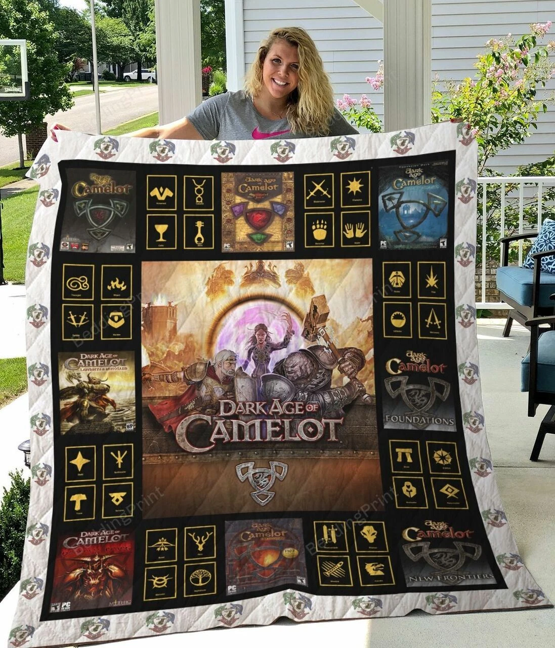 Dark Age of Camelot Quilt Blanket – Cozy Home Decor for Gamers