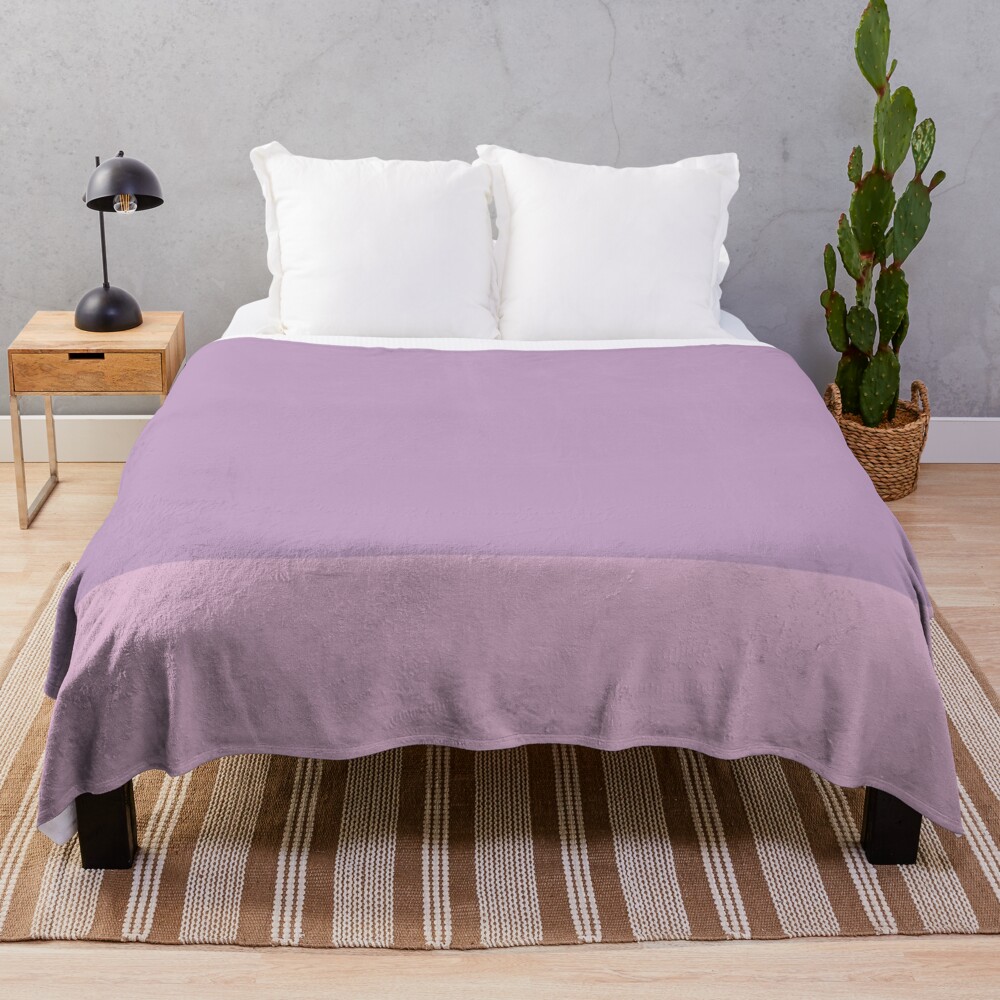 Here come the grannies: Rita dress up Throw Blanket