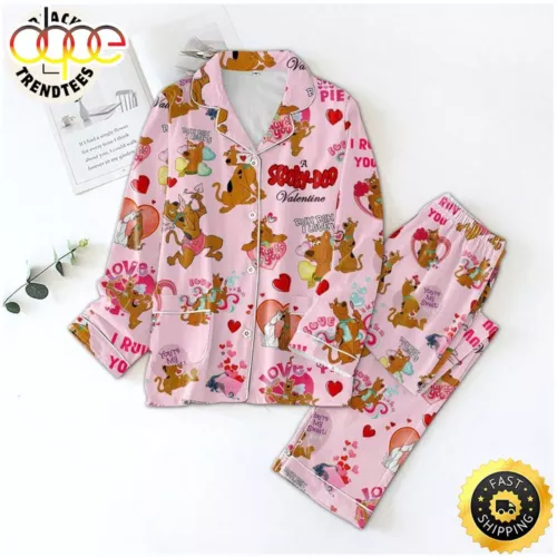A Scooby Doo Valentine Mascot Pink Design Pajamas Set