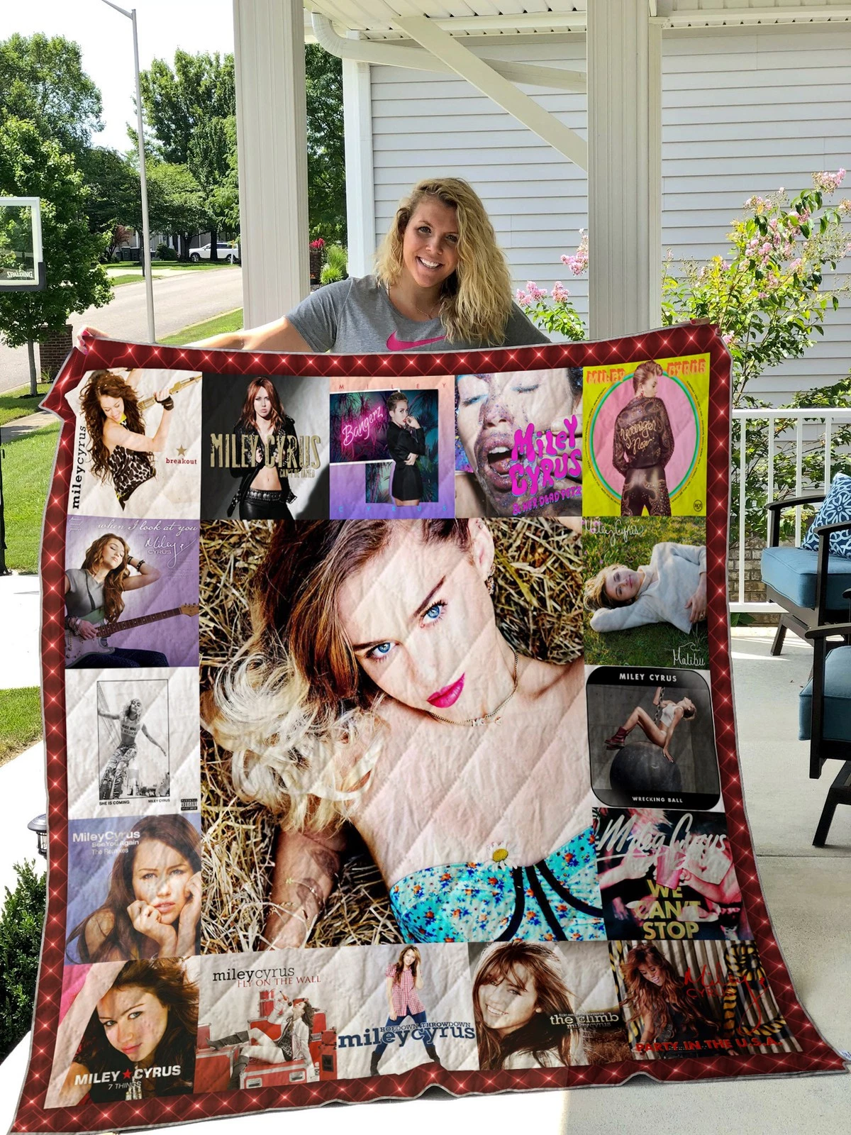 Miley Cyrus Quilt Blanket Gift for Fan