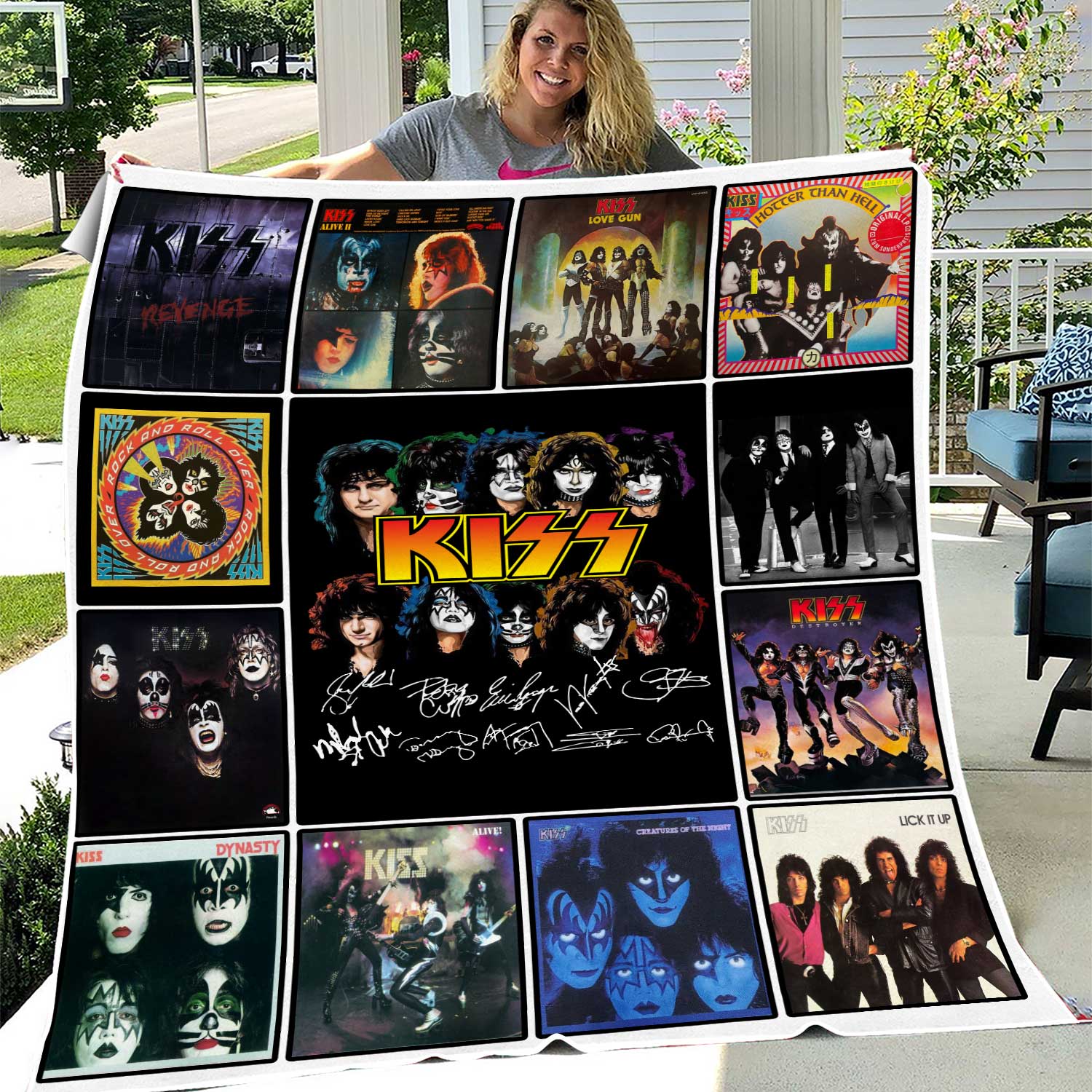 Kiss Quilts Blanket Perfect Gift For Fans