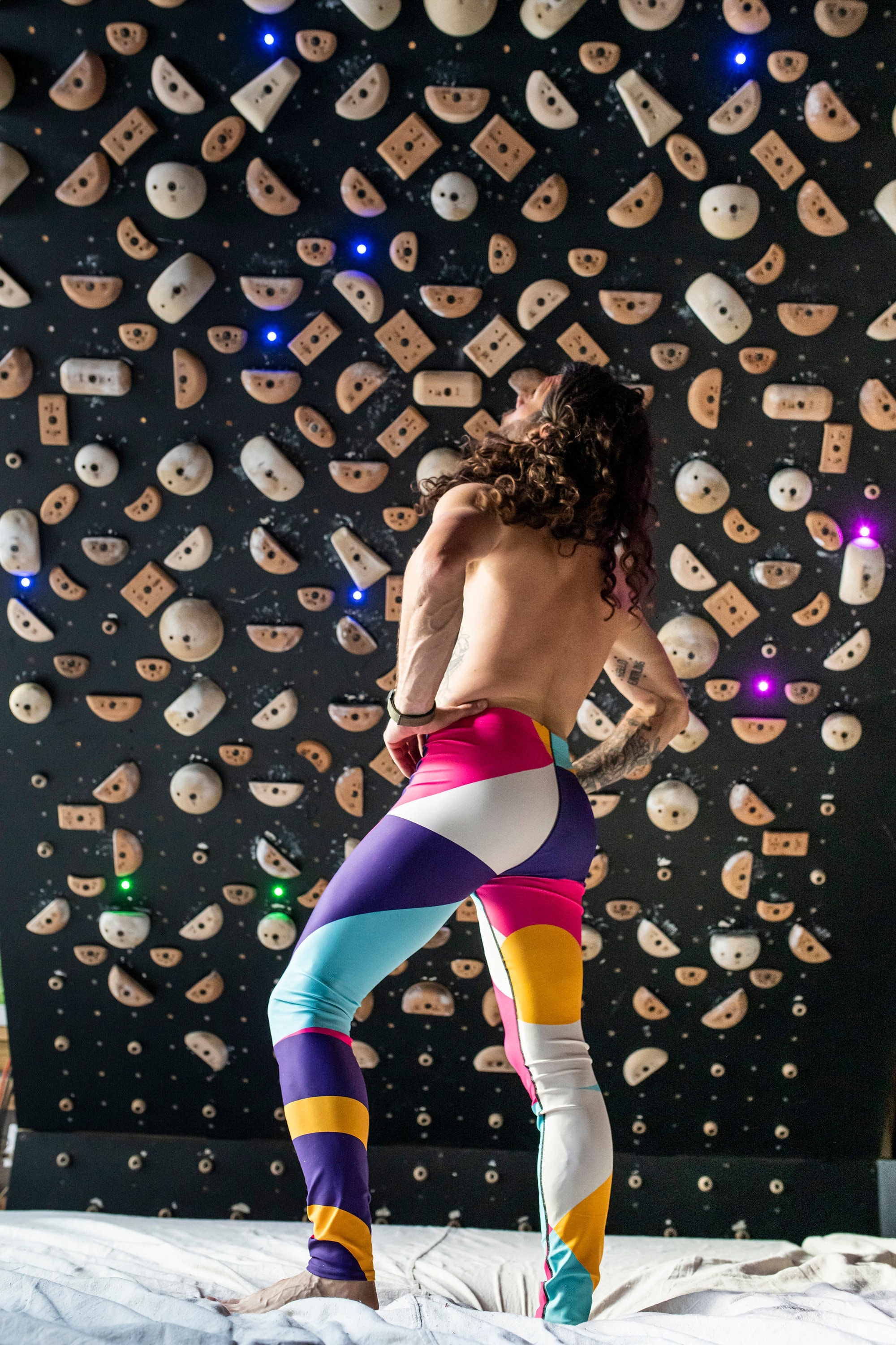 Coral sunburst geometric unisex retro tights for climbing yoga fitness