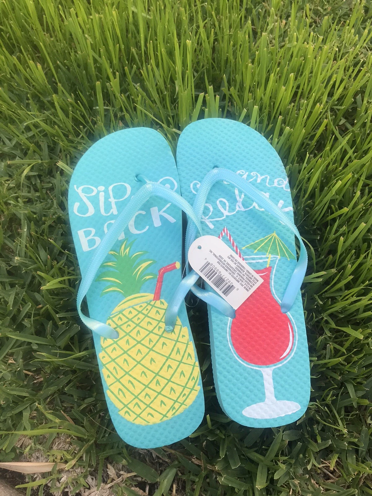 Womens Cocktail Inspired Flip Flops Sandals Thong (Size L 9/10)